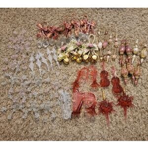 Christmas Tree 43 Piece Pink Beautiful Ornament Set Bells Icicles Snowflakes Vtg